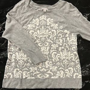 Lightweight gray/white sweater